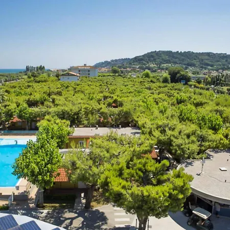 Сasa de vacaciones Mobile In With Private Garden